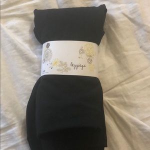 Francesca’s fleece lined leggings